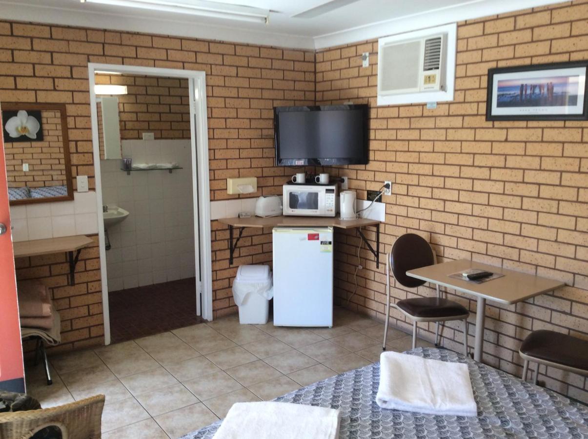 Cross Roads Motel Cobar Buitenkant foto